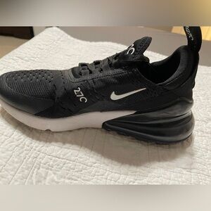 Nike Air Max 270 Women’s Size 6.5